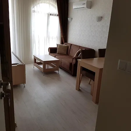 Harmony Suites 10 *