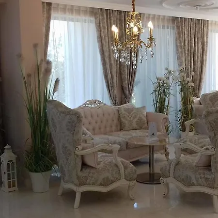 Harmony Suites 10 سفيتي فلاس