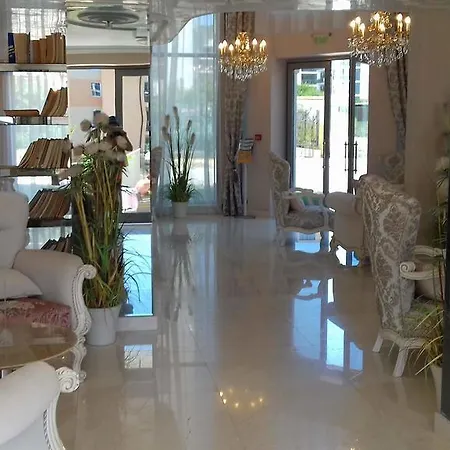 Harmony Suites 10 * سفيتي فلاس