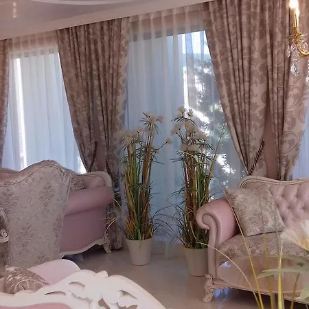 Harmony Suites 10 Appartement *